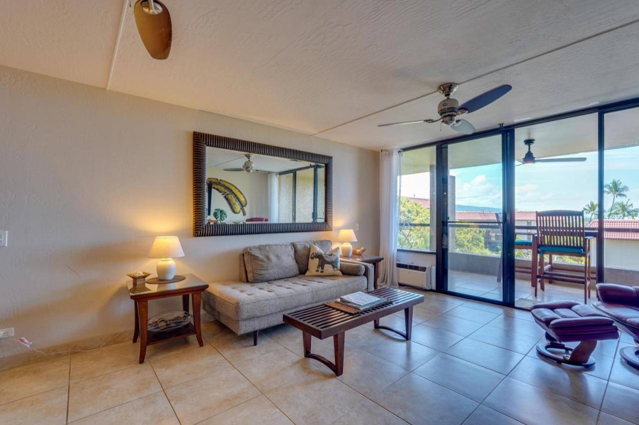 Kona Pacific Top Floor Retreat Ocean View And Pool! Apartment Kailua-Kona Exterior photo